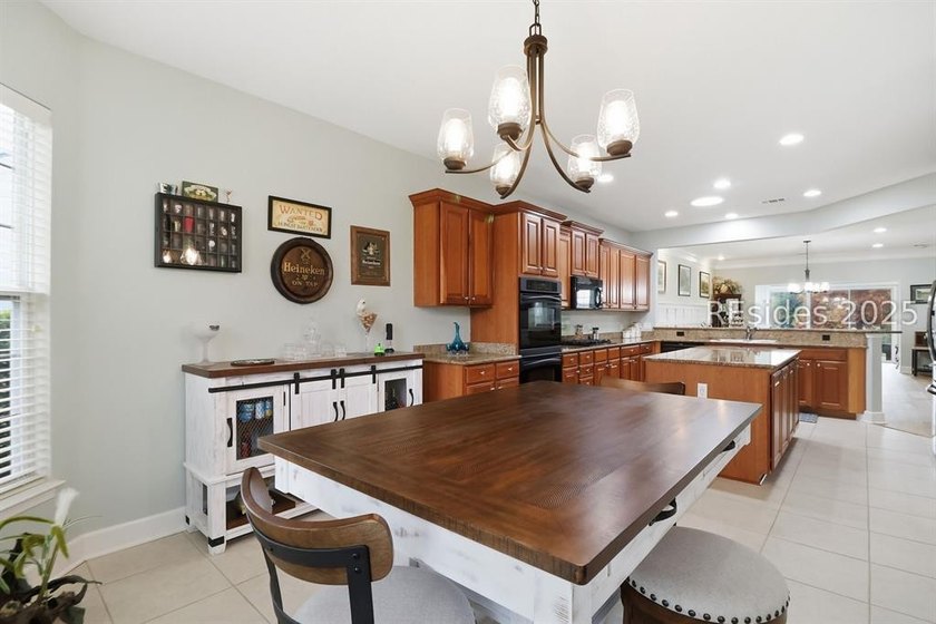 Updated, expanded and ready to go! Located on the desirable - photo 23