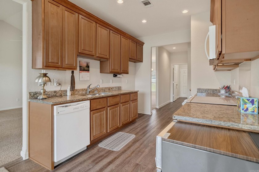 Welcome to Hot Springs' premier retirement community !!! - photo 8