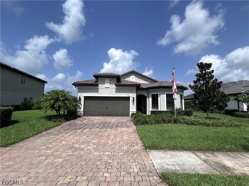Welcome to your dream home in the highly sought-after community - photo 2