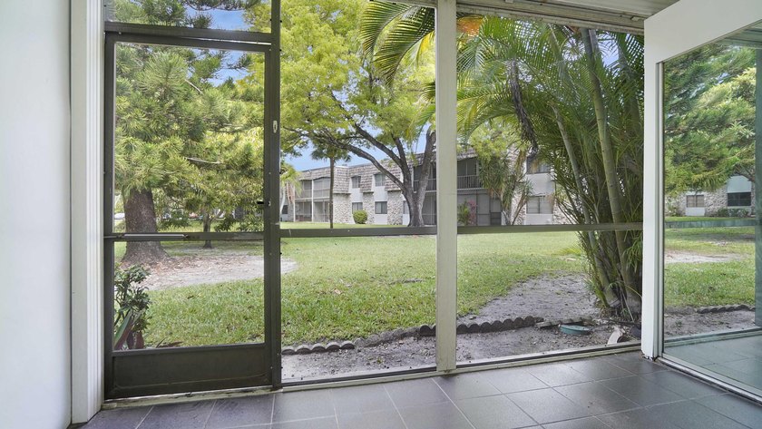 Beautiful peaceful courtyard view. Two bedroom /Two bath first - photo 20