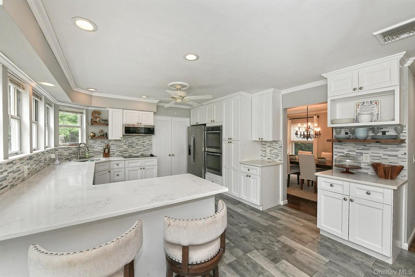 Privacy, space, and an unbeatable location come together in this - photo 5