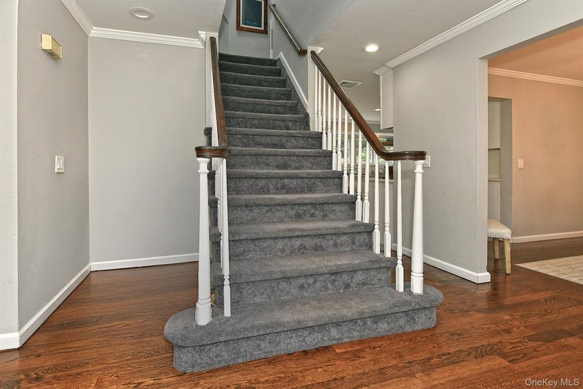 Privacy, space, and an unbeatable location come together in this - photo 10