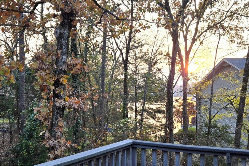 Hidden Treasures Await in This Entertainer's Paradise Level - photo 3