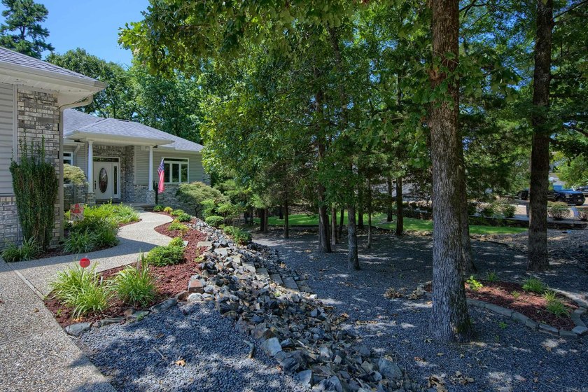 Hidden Treasures Await in This Entertainer's Paradise Level - photo 4