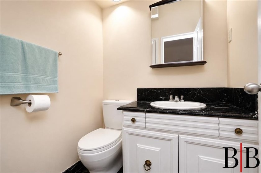 Beyond a discreet approach on one of Mill Basin's most coveted - photo 40