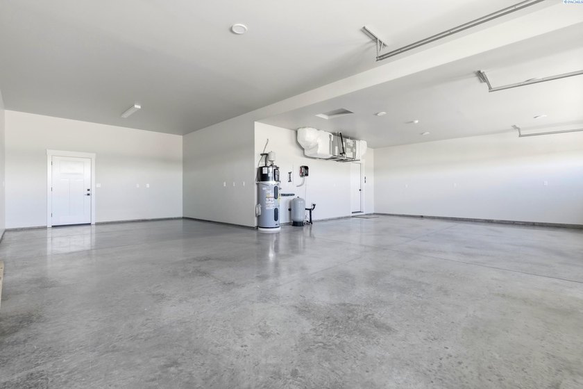 MLS# 292917 359 Panoramic Drive offers a rare combination of - photo 41