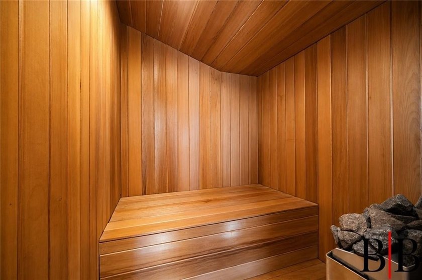 Beyond a discreet approach on one of Mill Basin's most coveted - photo 43