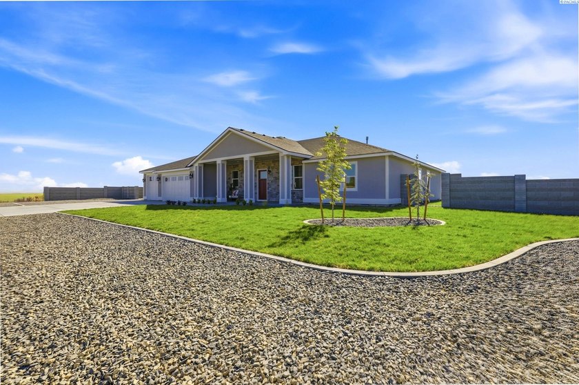 MLS# 292917 359 Panoramic Drive offers a rare combination of - photo 44