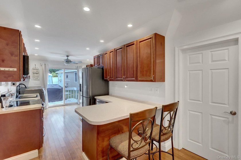 Come And See This Beautiful Updated 3 Bedroom, 1Bath, Living - photo 10
