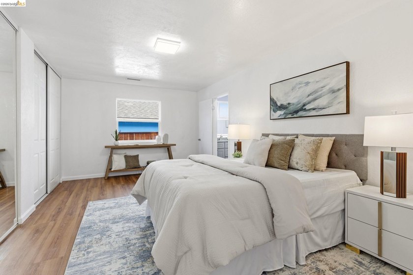 Experience refined modern living in this beautiful move-in-ready - photo 5