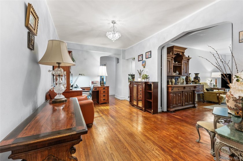 Welcome to this spacious Bensonhurst cooperative offering - photo 6