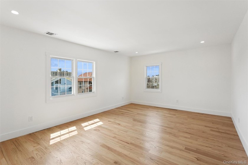 Beautifully renovated and exceptionally spacious, this stunning - photo 31