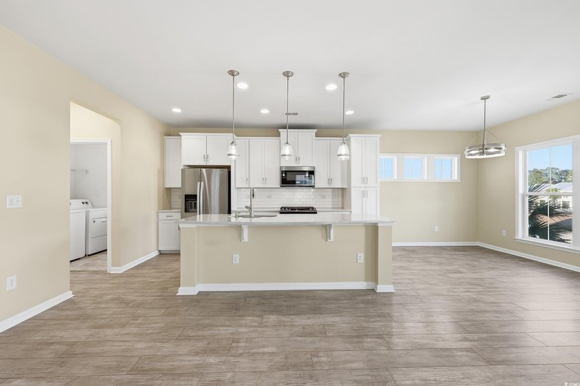 Coastal-Chic Split-Level in Sought-After Prince Creek - Primary - photo 9