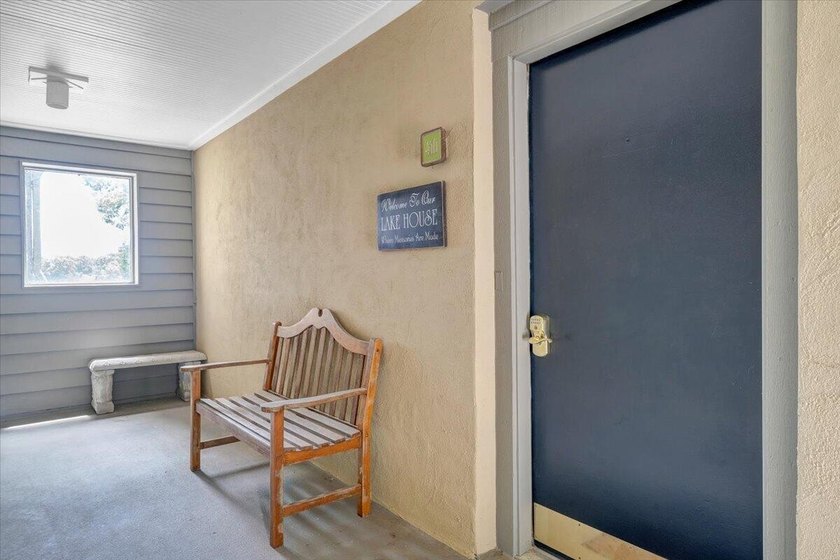 Move in ready and fully furnished 2BR, 2BA waterfront condo with - photo 3