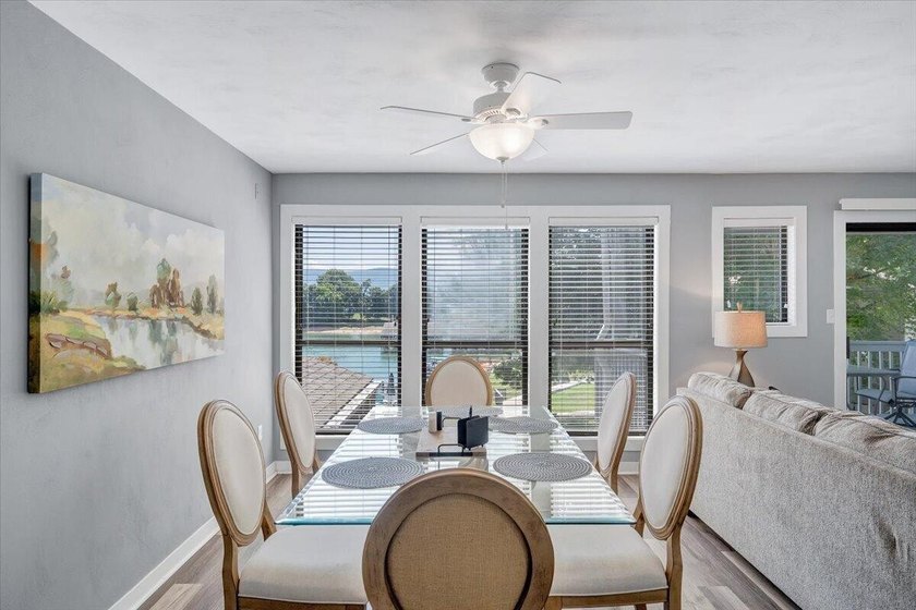 Move in ready and fully furnished 2BR, 2BA waterfront condo with - photo 8
