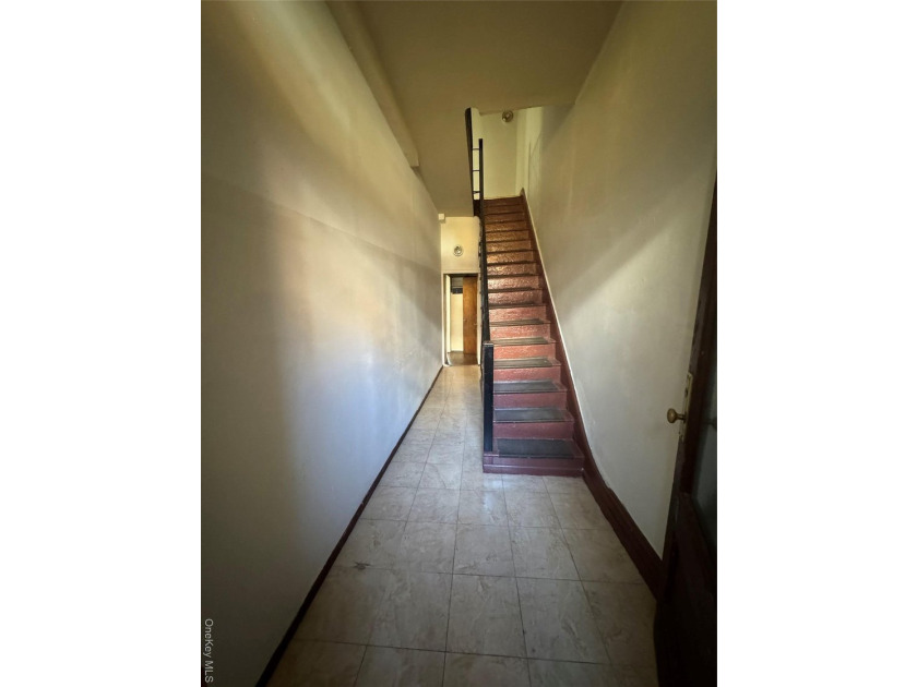 This great size Income producing property is to be delivered - photo 2