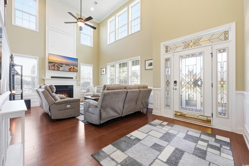 Discover exceptional coastal living in this immaculate 4-bedroom - photo 4