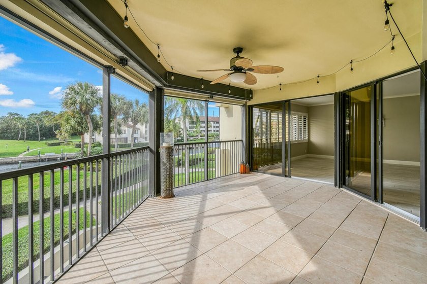 Luxurious Move-in Ready, Updated Waterfront Condo in Harbor - photo 33
