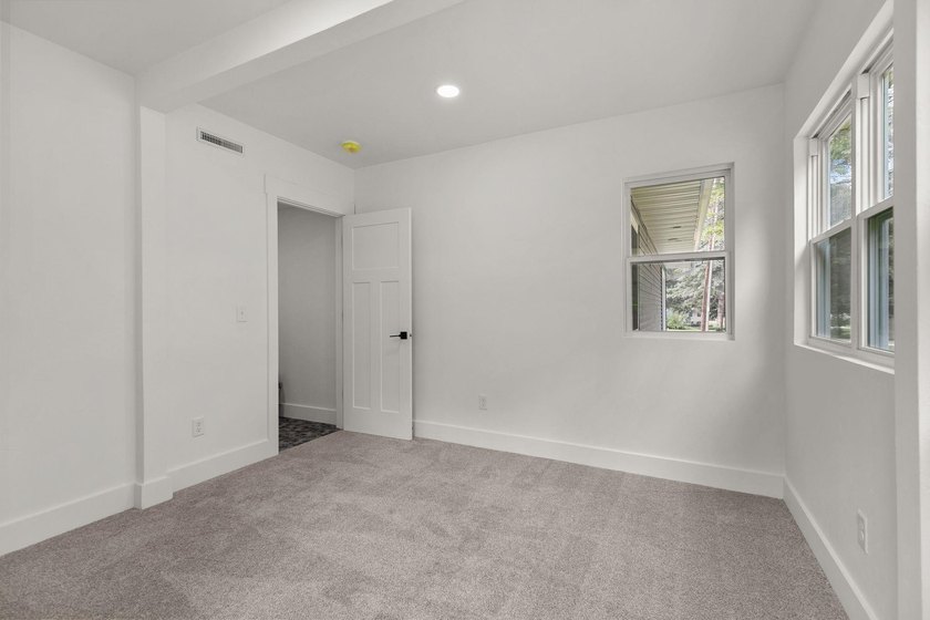 Stunning fully remodeled ranch in a prime location! This 1,638 - photo 8