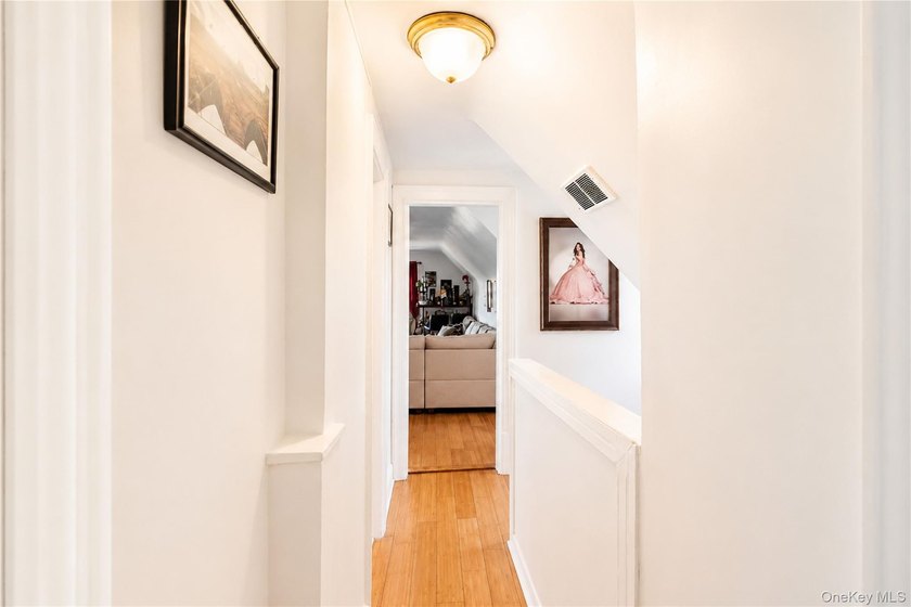 Welcome to 2854 Kingsbridge Terrace, an exceptional opportunity - photo 7