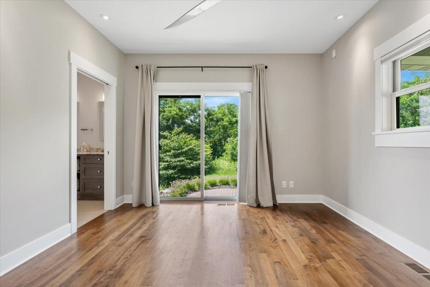 Perched on the hillside to capture breathtaking panoramic views - photo 19