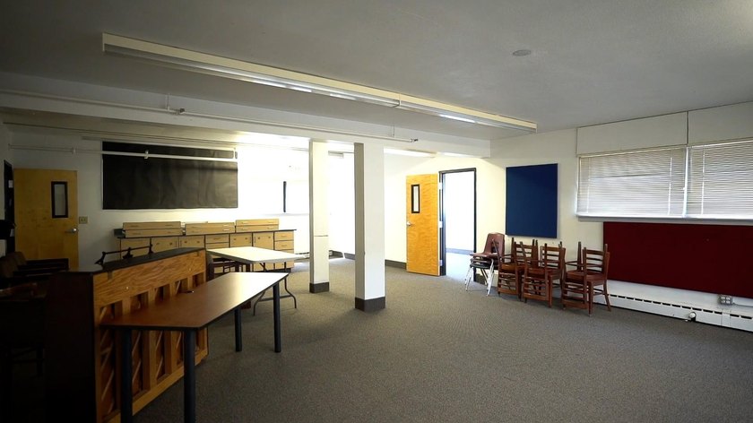 Specialty Building offering three floors of offices, large class - photo 26