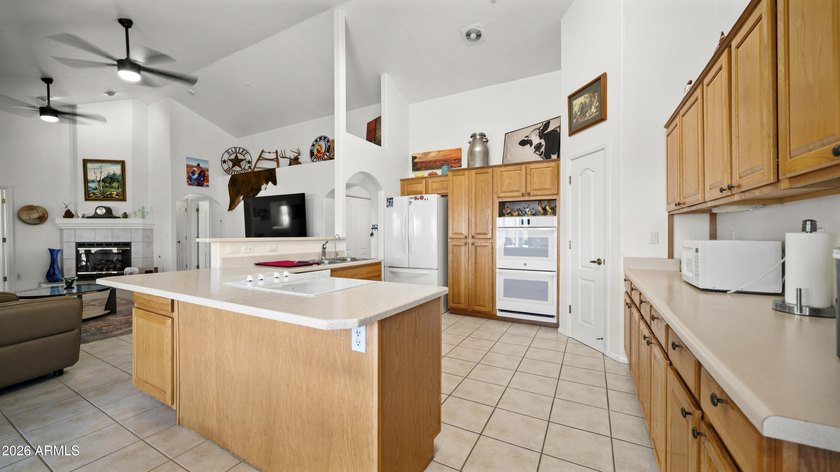 Custom built home in Meadow Ranch with million dollar views of - photo 33