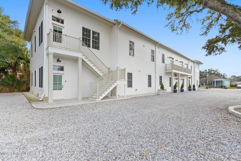Welcome to 315 Main Street Condos - where historic charm meets - photo 5