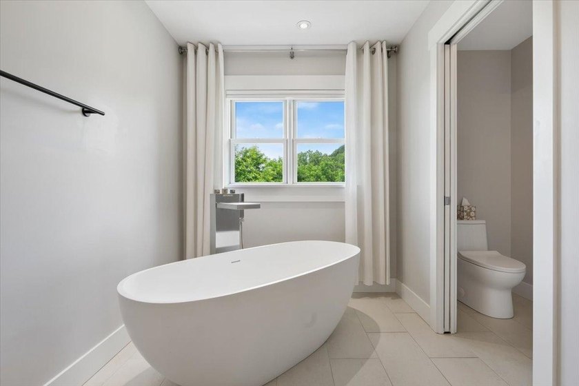 Perched on the hillside to capture breathtaking panoramic views - photo 48