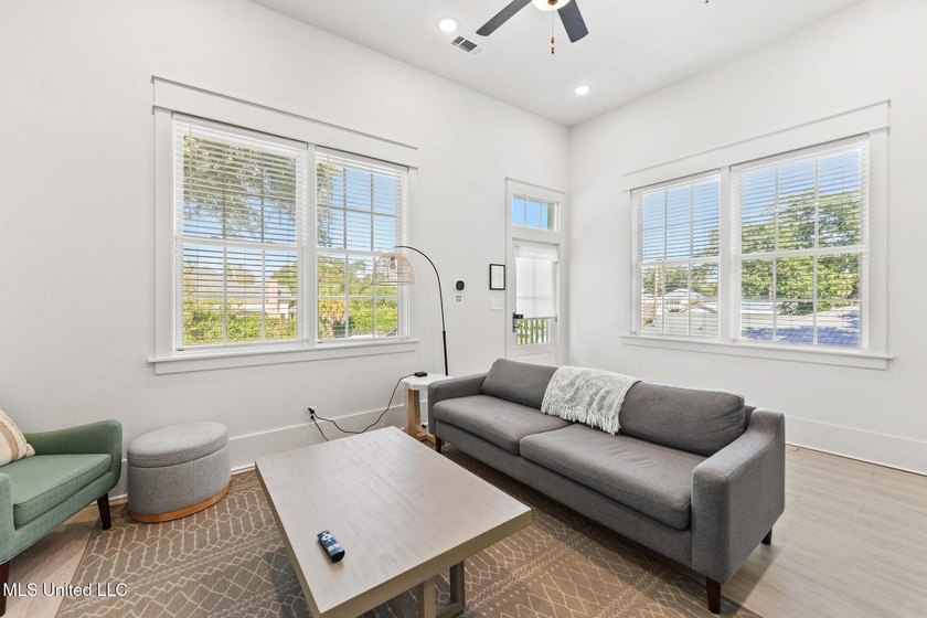 Welcome to 315 Main Street Condos - where historic charm meets - photo 8
