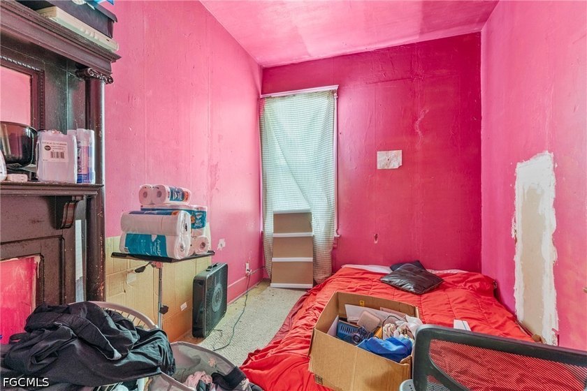 Welcome to this inviting single-story home offering a - photo 10