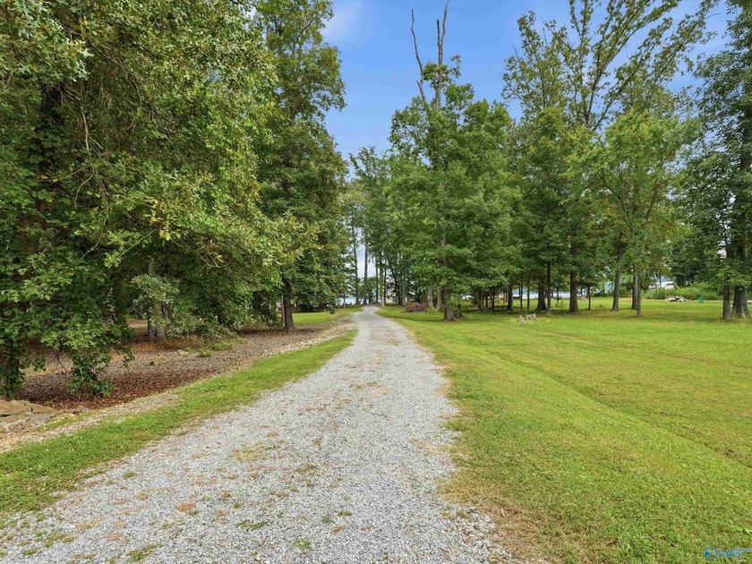 Rare opportunity to own a beautiful waterfront home on Lake - photo 32