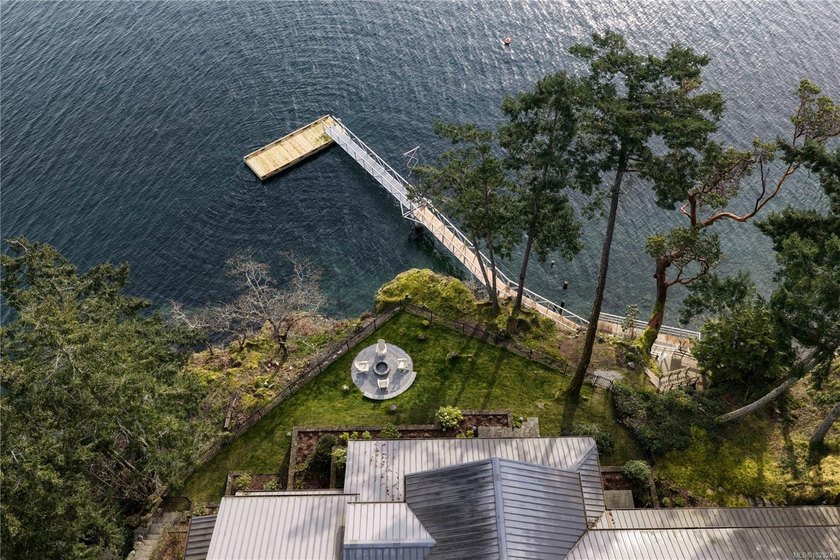 Experience the soul of Salt Spring at BrightWoods Estate, a 7 - photo 6