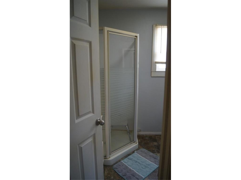 Solid 2-bedroom ranch on 1.5 acres with beautiful views and - photo 16