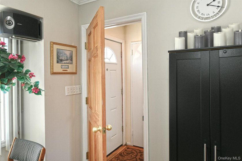 Welcome to 115 Old Farmingdale Road, West Babylon. Charming and - photo 7