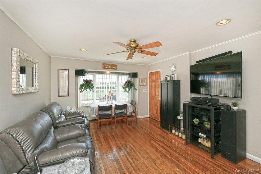 Welcome to 115 Old Farmingdale Road, West Babylon. Charming and - photo 8