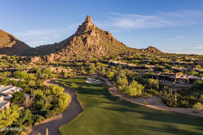 Nestled in a private cul-de-sac on the 4th tee of the renowned - photo 40