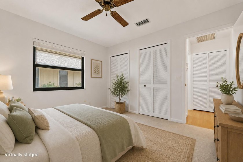 Perfectly positioned along the fairway and just a short walk to - photo 17