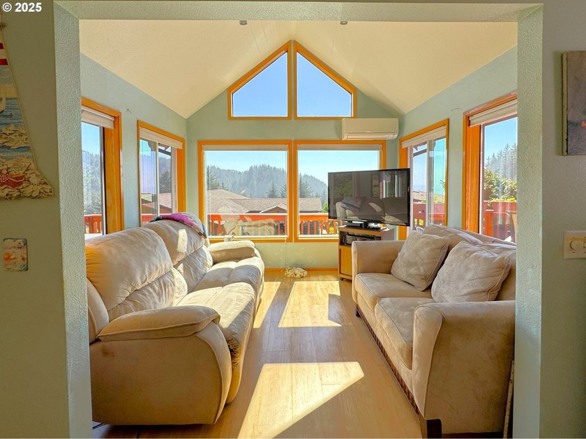 PRICE REDUCED $15,000! Large Ocean-View Home at Whaleshead Beach - photo 17