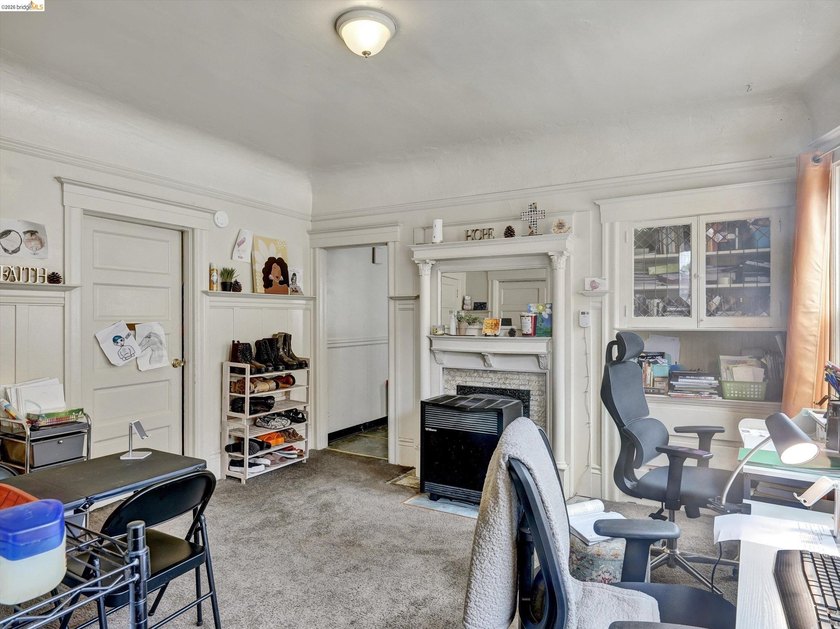 Conveniently located triplex near Children's Hospital and BART - photo 3
