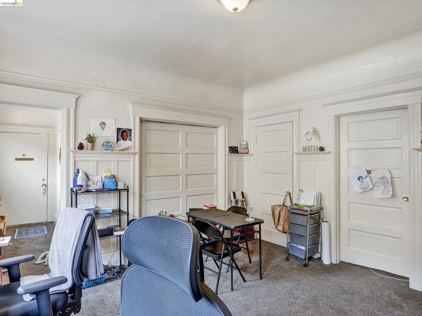 Conveniently located triplex near Children's Hospital and BART - photo 4