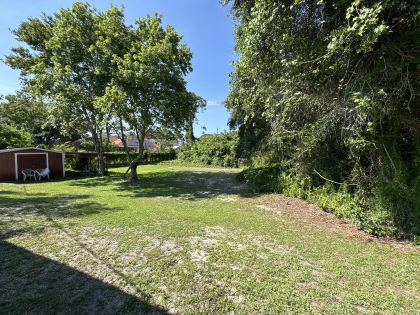 Sale includes only the vacant land portion of the current - photo 2