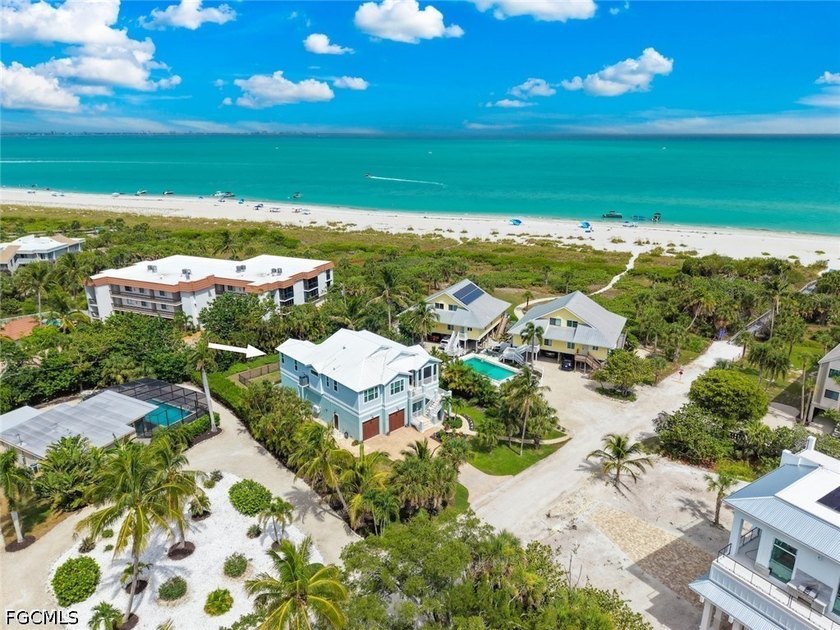 Perfectly positioned on Sanibel Island's coveted east end, just - photo 4