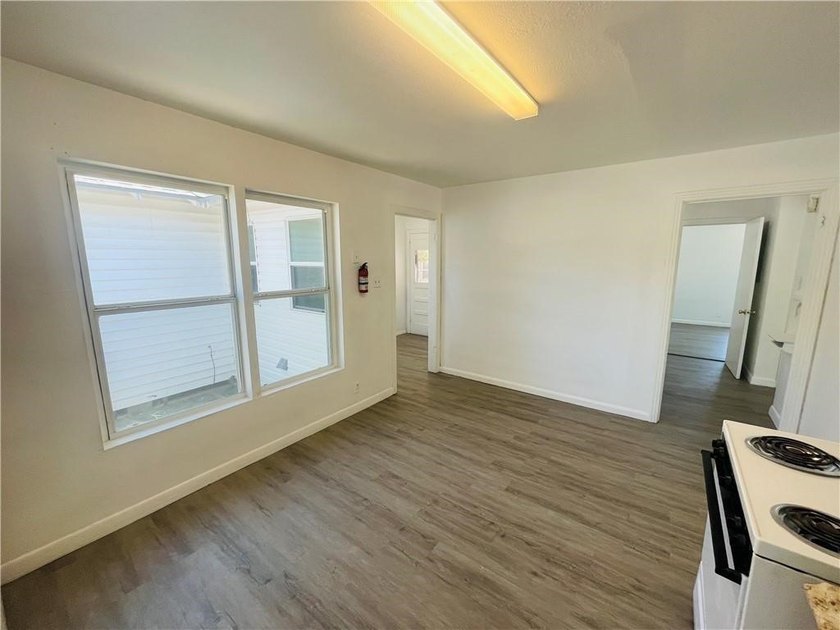 Exceptional opportunity to own a 5-unit income producing - photo 11