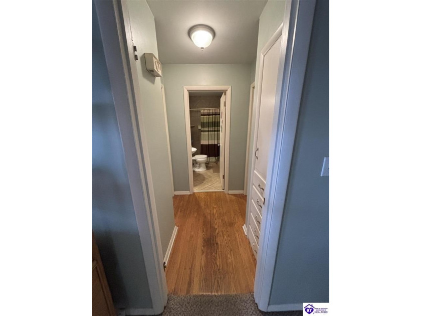 This inviting 3 bedroom, 1.5 bath home offers comfort, character - photo 27