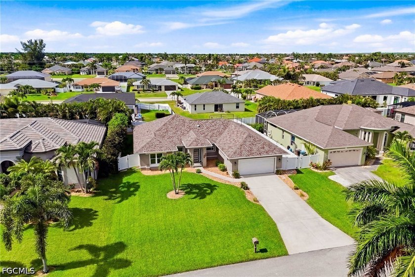 Rare 4-bedroom, 3-full-bath home in the highly desirable SW Cape - photo 3