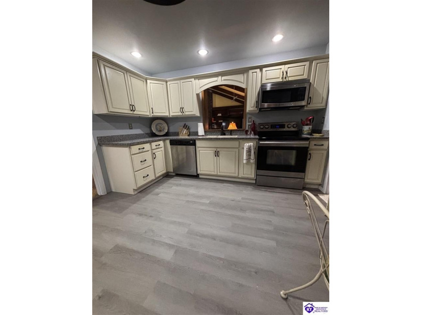 This inviting 3 bedroom, 1.5 bath home offers comfort, character - photo 37