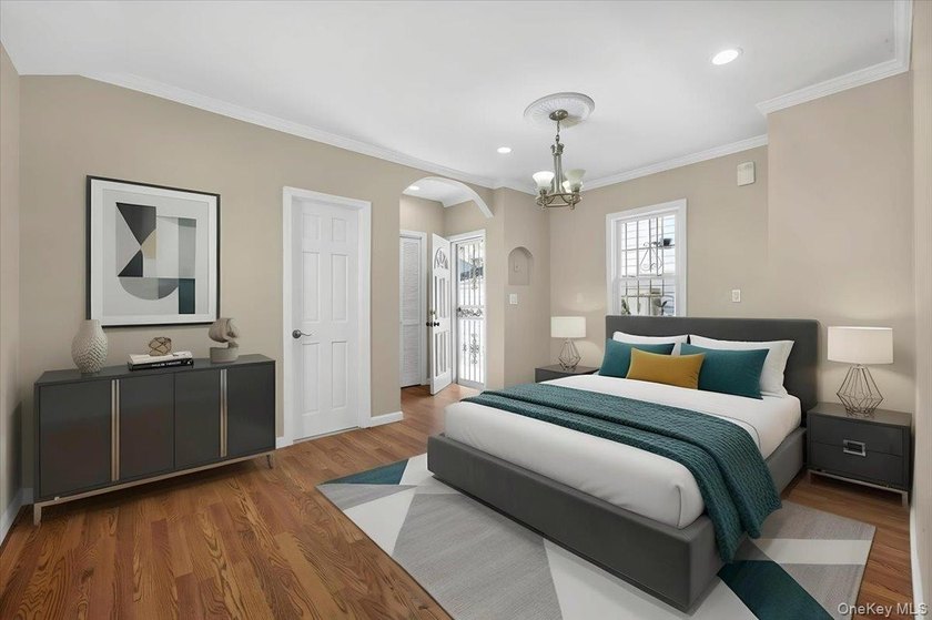 Legal one dwelling detached home in the Bronx featuring 3 - photo 10