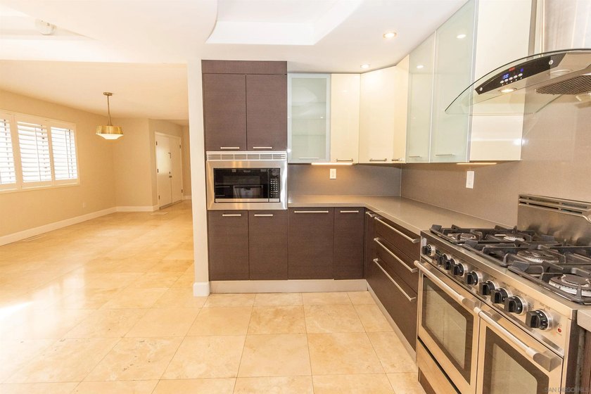 Welcome to 2511 Manchester Ave. This idyllic seaside townhome is - photo 20