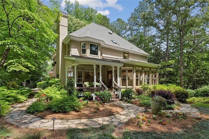 House back on market!! Wonderful Country French Home with one - photo 60